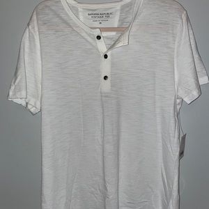 Banana Republic T-Shirt